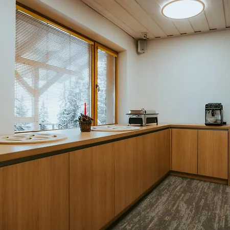 בקתה Kubinska Hola דולני קובין