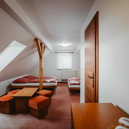 בקתה Kubinska Hola *