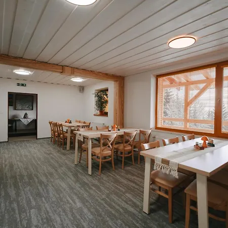 Kubinska Hola דולני קובין