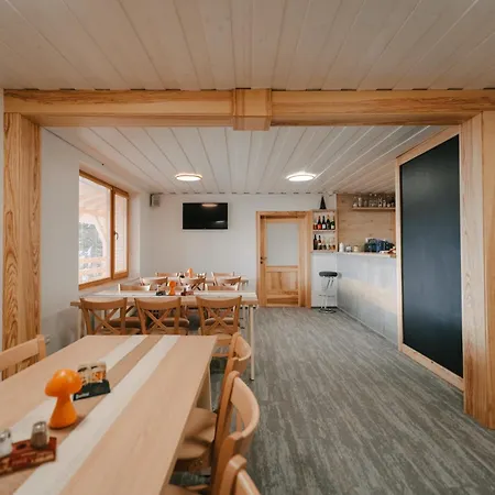 Kubinska Hola דולני קובין