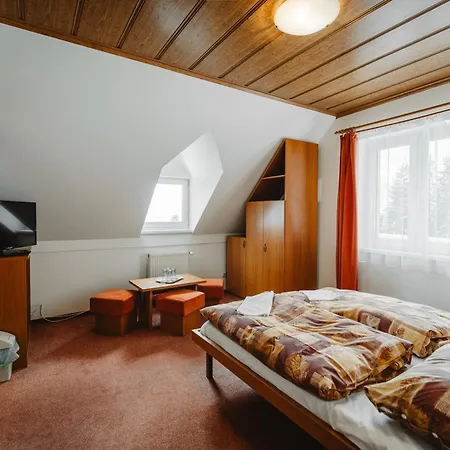 Kubinska Hola בקתה