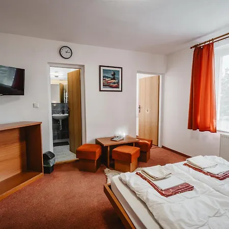 Kubinska Hola דולני קובין