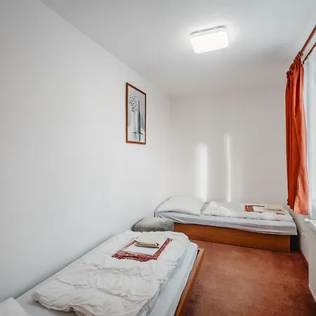 Kubinska Hola * Dolny Kubin