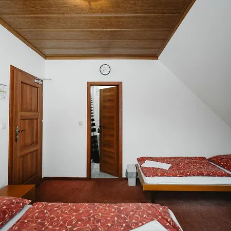 Kubinska Hola Domek alpejski Dolny Kubin