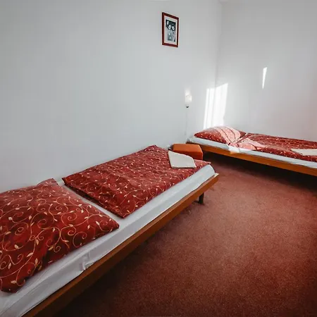 Kubinska Hola בקתה