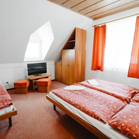 Kubinska Hola Domek alpejski Dolny Kubin