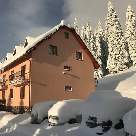 Kubinska Hola בקתה