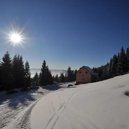 בקתה Kubinska Hola דולני קובין